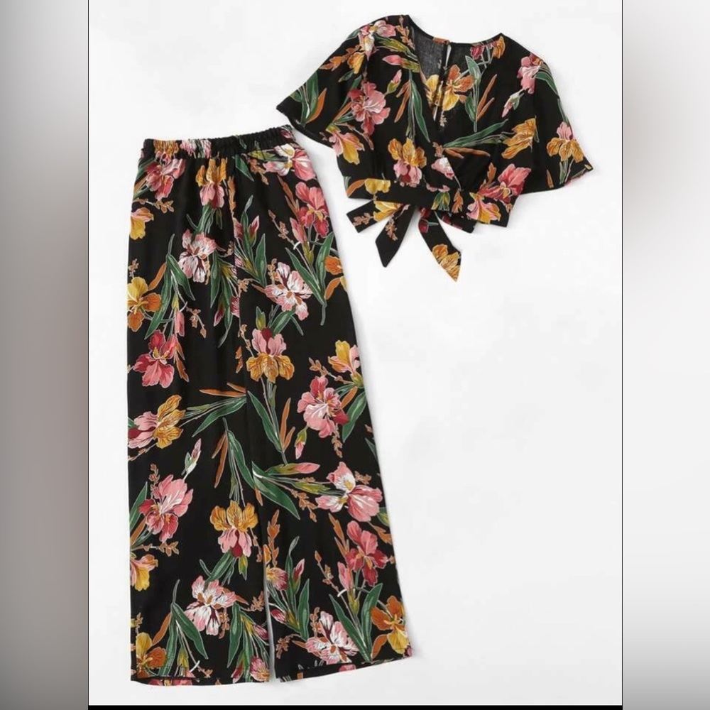Foral two piece outfit